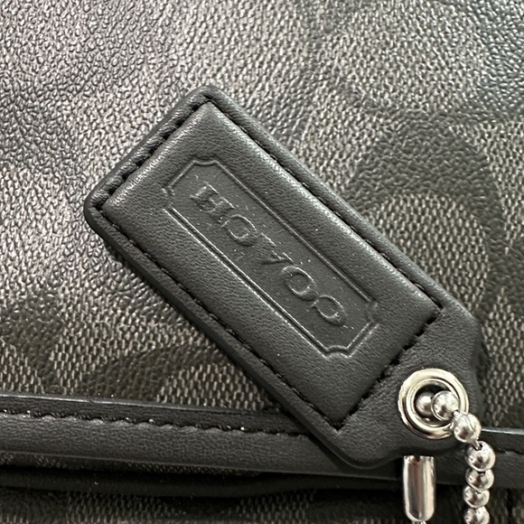 NWT Coach Signature Black & Gray w/silver hardware Messenger Bag - Picture 3 of 9